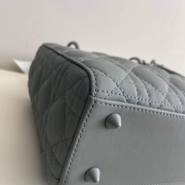 z5305211823649 42f505177558d8f29537c713d74be719 Kirameibag